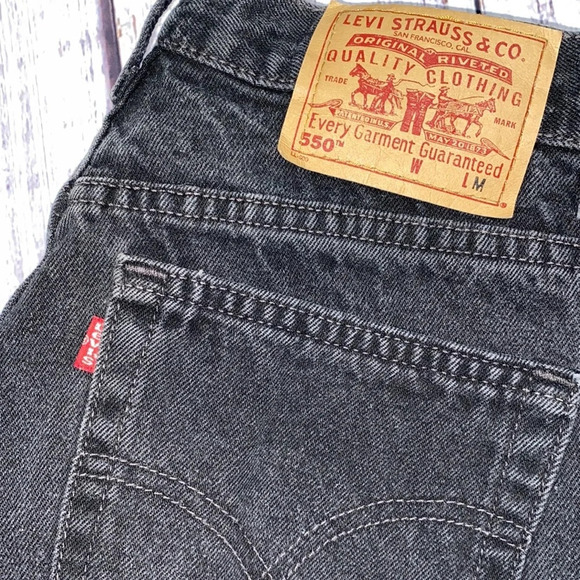 Levi’s vintage black MOM jeans relaxed fit tapered leg size 14 Regular - Picture 4 of 10